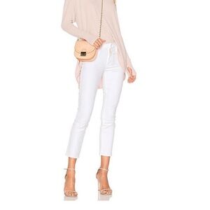 MOTHER White Ankle Jeans
The Looker Crop
Glass slipper
Size 27